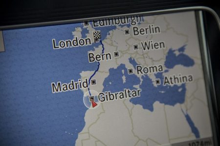 Mercedes E 300 BlueTEC híbrido, de África a Reino Unido