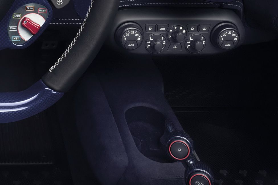 Ferrari 458 Speciale Aperta