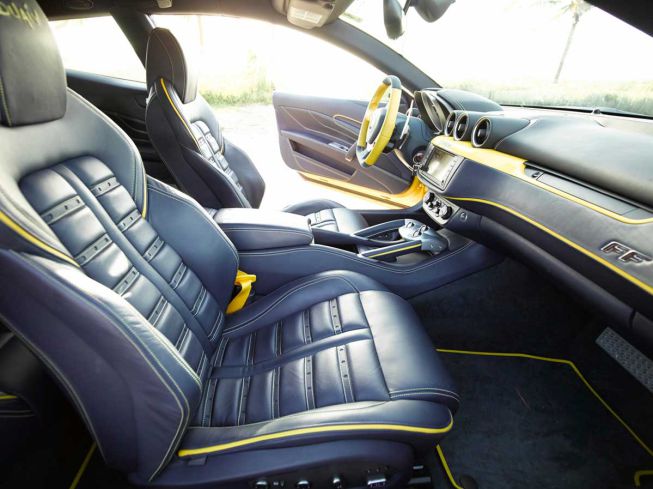 Arte sobre un Ferrari FF