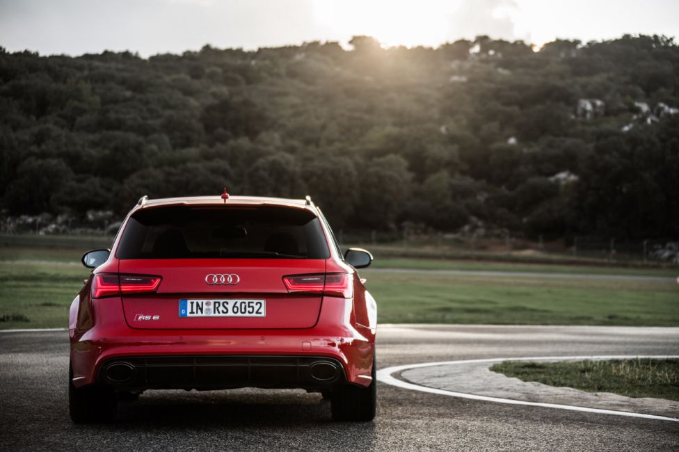Audi RS6 Avant 2015