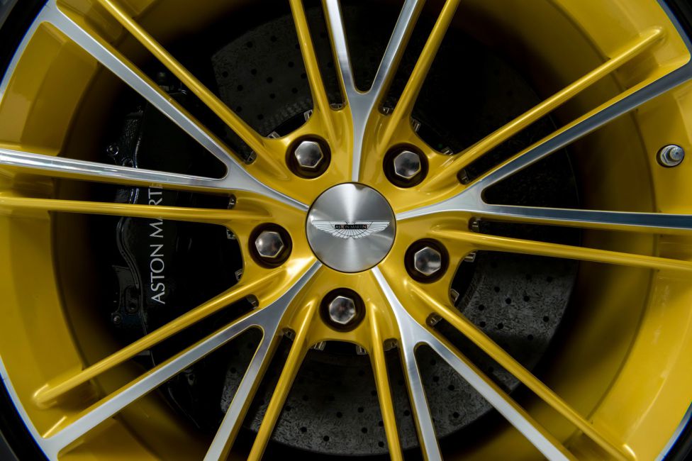 Aston Martin Works 60 Aniversario Vanquish
