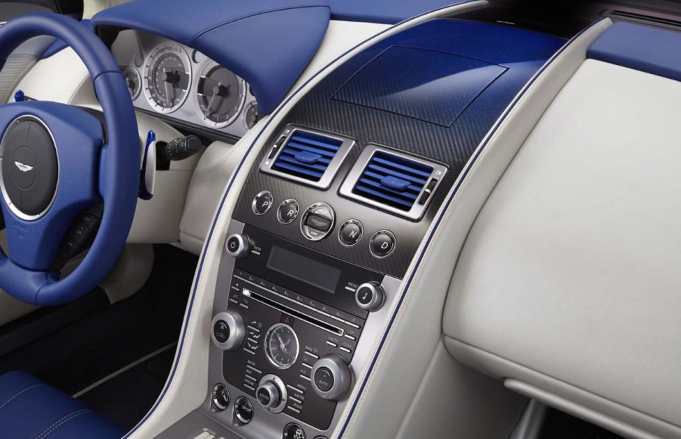 Aston Martin DB9 Morning Frost