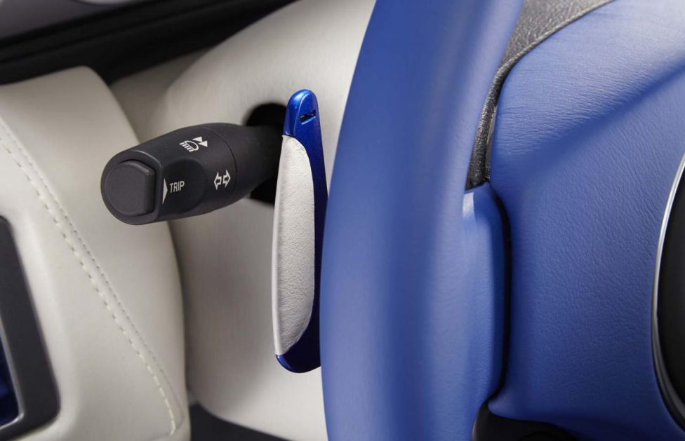 Aston Martin DB9 Morning Frost