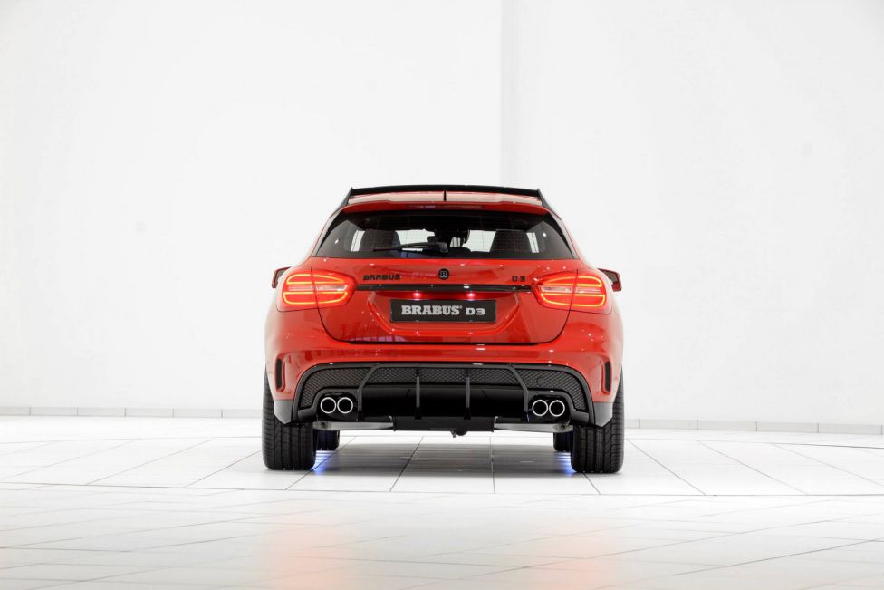 Brabus lleva el Mercedes GLA 45 hasta los 400 CV