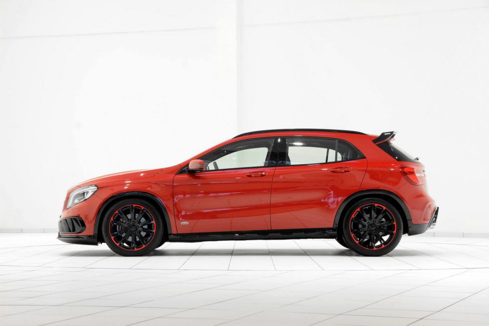 Brabus lleva el Mercedes GLA 45 hasta los 400 CV