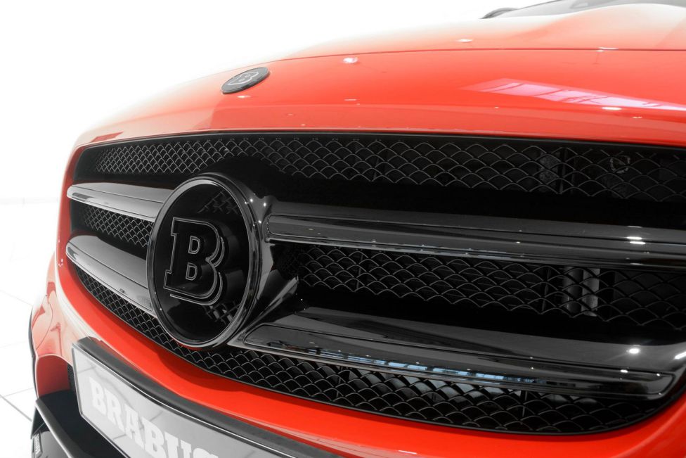 Brabus lleva el Mercedes GLA 45 hasta los 400 CV