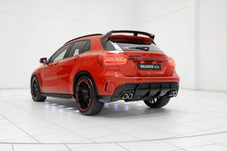 Brabus lleva el Mercedes GLA 45 hasta los 400 CV