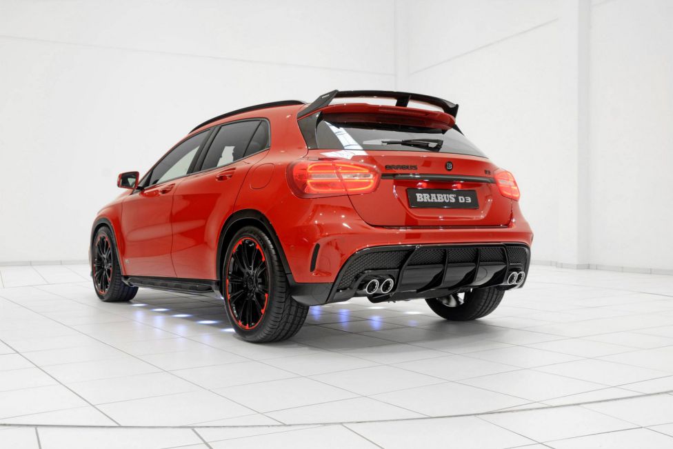 Brabus lleva el Mercedes GLA 45 hasta los 400 CV