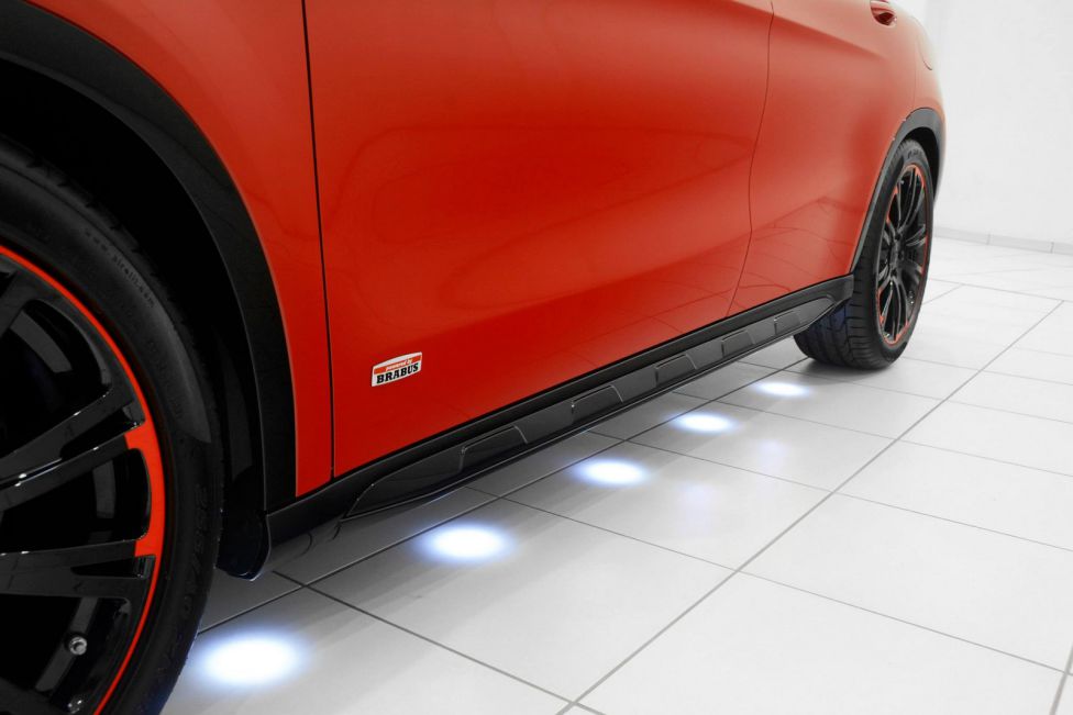 Brabus lleva el Mercedes GLA 45 hasta los 400 CV