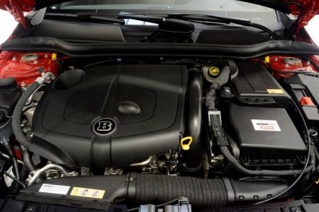 Brabus lleva el Mercedes GLA 45 hasta los 400 CV