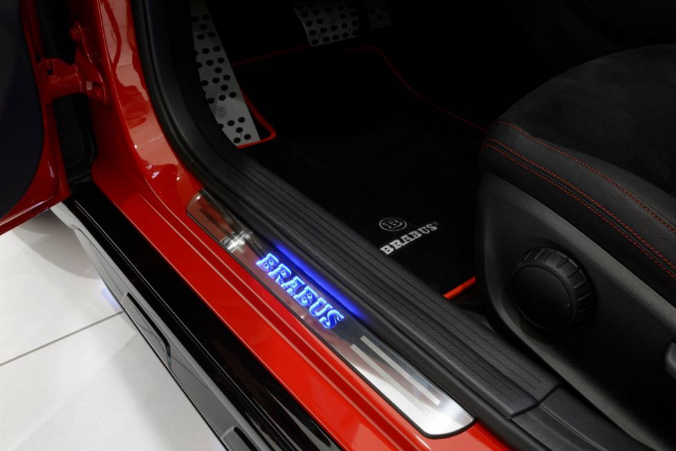 Brabus lleva el Mercedes GLA 45 hasta los 400 CV