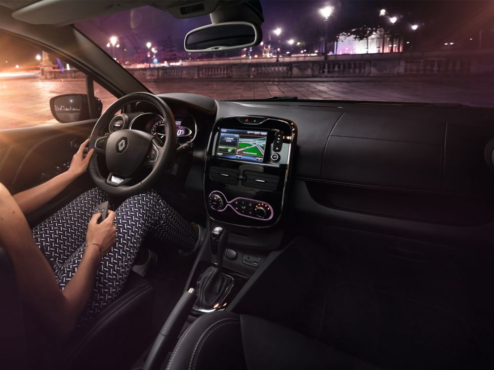 Renault Clio Initiale Paris