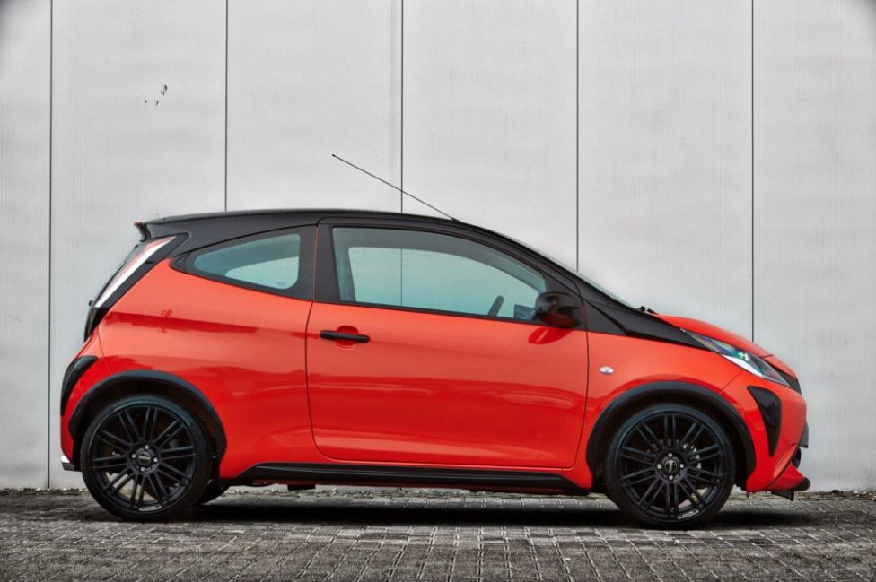 El Aygo saca su lado macarra