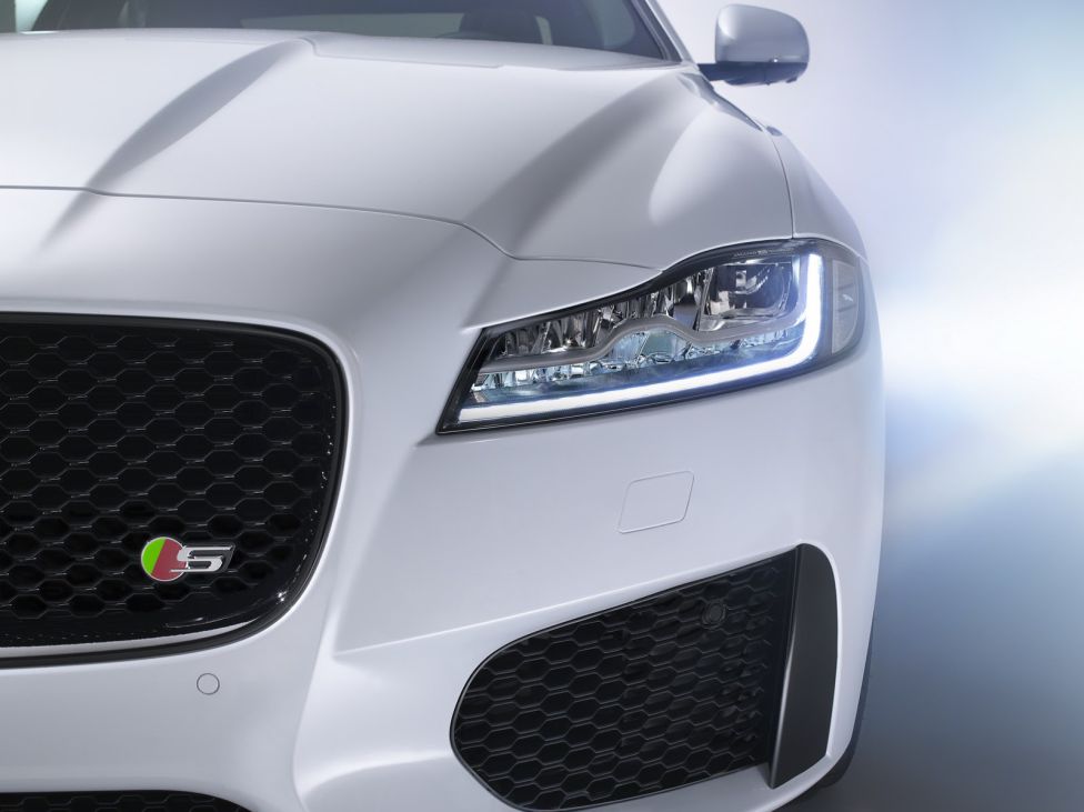 Jaguar XF 2015