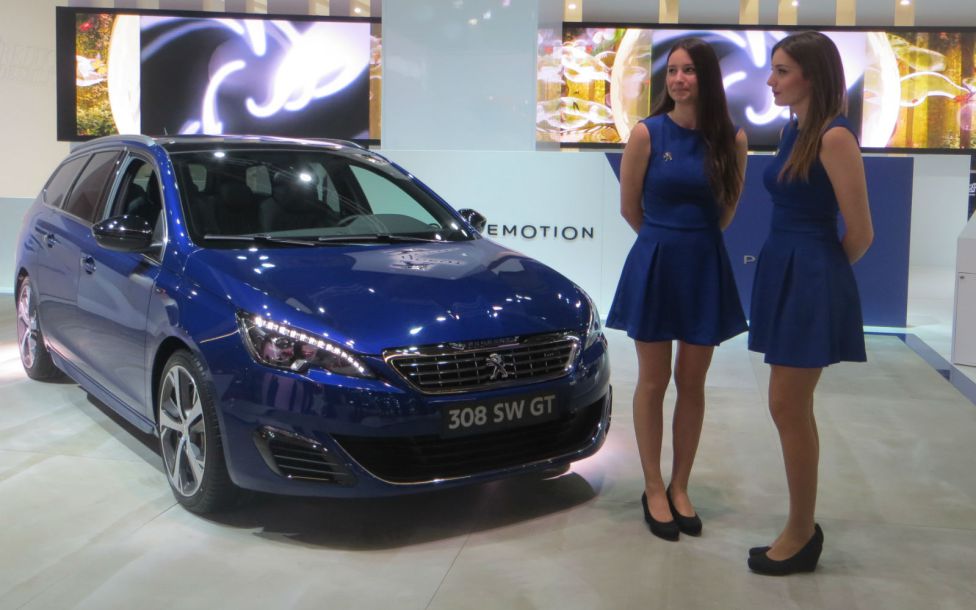Las chicas del Salón del Automóvil Barcelona 2015