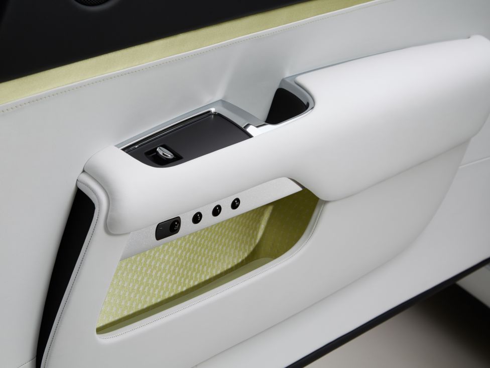 Wraith “Inspired by Fashion”