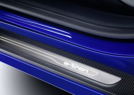 R8 E-Tron Piloted Driving Study