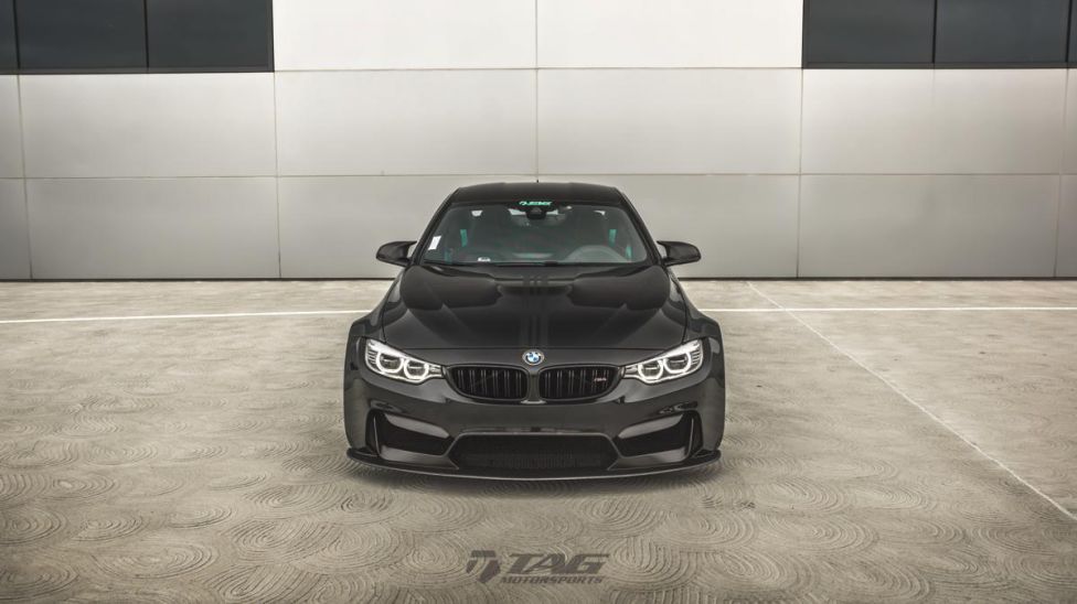 TAG BMW M4