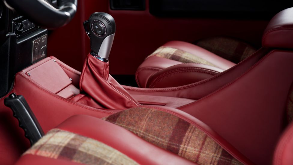 Kahn Flying Huntsman