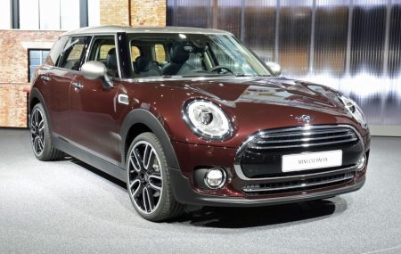 La réplica de los turismos