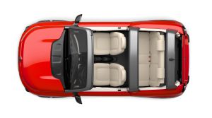 El Interior, de cuatro plazas, se puede descapotar.