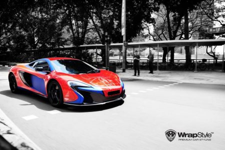 Superdeportivo de día y superhéroe de noche